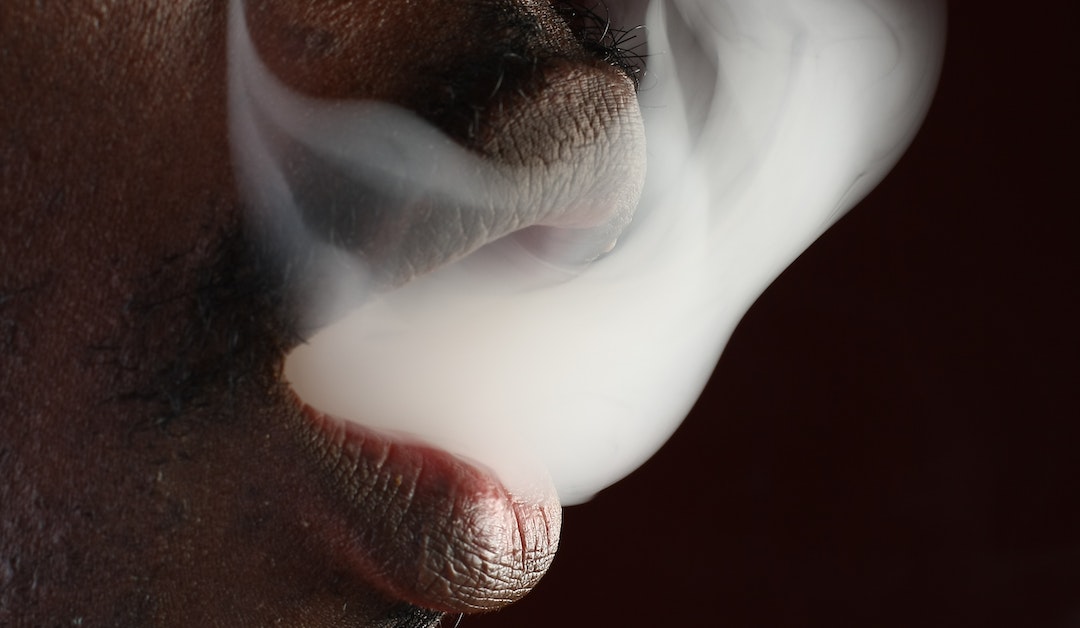 Effects of smoking on oral health